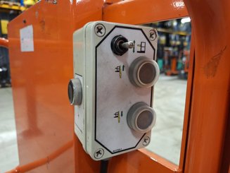 Vertical lift platform JLG TOUCAN DUO