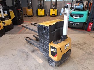 Pedestrian pallet truck Caterpillar NPP20N2E