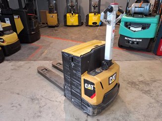 Pedestrian pallet truck Caterpillar NPP20N2E