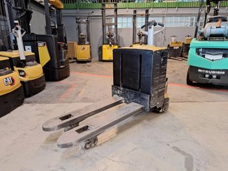 Pedestrian pallet truck Caterpillar NPP20N2E