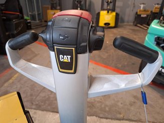 Pedestrian pallet truck Caterpillar NPP20N2E