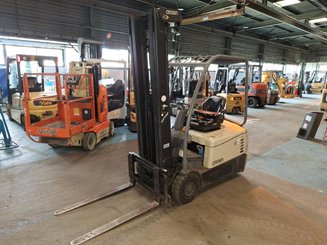 Three wheel front forklift Crown SC5340-1.6 - 1