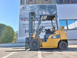 Four wheel front forklift Caterpillar GP25NT