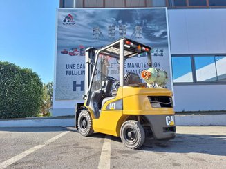 Four wheel front forklift Caterpillar GP25NT