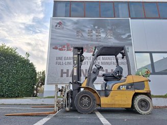 Four wheel front forklift Caterpillar GP30N - 3