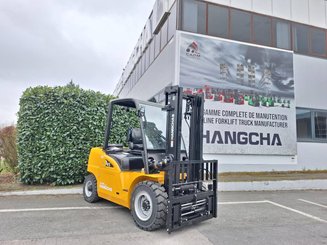 Four wheel front forklift Hangcha XE45i (CPD45-XEY2-SI)  - 1