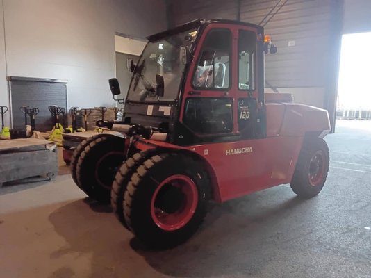 Four wheel front forklift Hangcha XF120D - 1