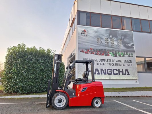 Four wheel front forklift Hangcha AE35 - 1