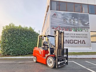 Four wheel front forklift Hangcha AE35