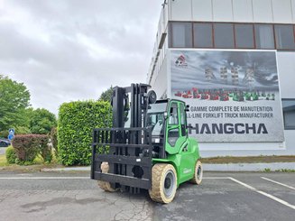 Four wheel front forklift Hangcha XC80i-600 (CPD80-XCY2-SI)