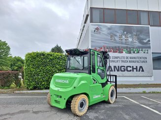 Four wheel front forklift Hangcha XC80i-600 (CPD80-XCY2-SI)
