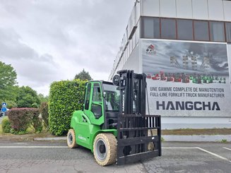 Four wheel front forklift Hangcha XC80i-600 (CPD80-XCY2-SI)