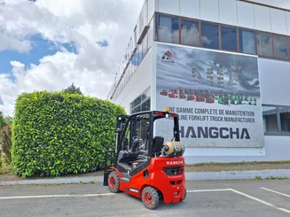 Four wheel front forklift Hangcha XF15G-2