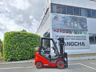 Four wheel front forklift Hangcha XF15G-2