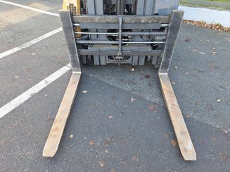 Four-way forklift AMLIFT AGILIFT 25-12-49