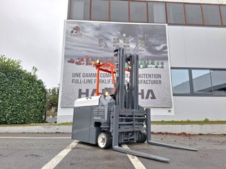 Four-way forklift Combilift C2500CBE