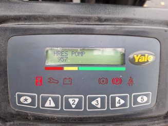 Three wheel front forklift Yale ERP16ATF