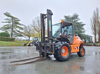 All-terrain forklift Ausa C400H