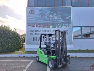 Four wheel front forklift Hangcha XC35i
