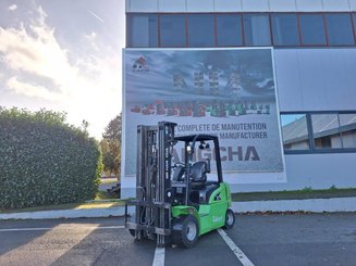 Four wheel front forklift Hangcha XC35i