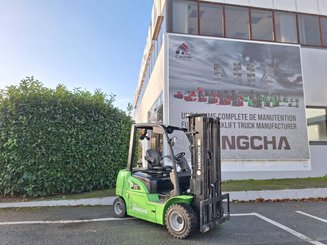Four wheel front forklift Hangcha XC35i
