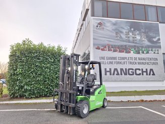 Four wheel front forklift Hangcha XC35i