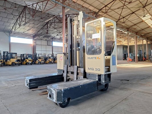 Multidirectional sideloader Hubtex MQ30 - 1