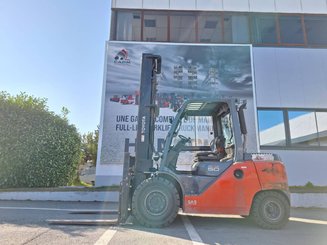 Four wheel front forklift Toyota 408 FD45 N - 2