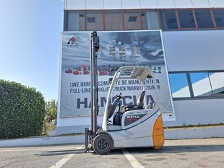 Three wheel front forklift STILL RX20-14