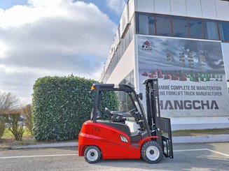 Four wheel front forklift Hangcha A4W35