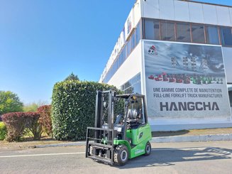 Four wheel front forklift Hangcha AE18-I