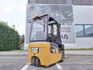 Three wheel front forklift Caterpillar EP16NT - 3