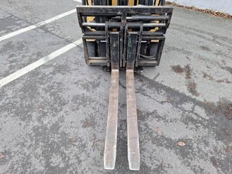 Three wheel front forklift Caterpillar EP16NT - 12