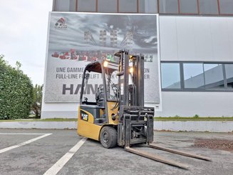 Three wheel front forklift Caterpillar EP16NT - 1