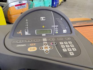Reach truck Crown ESR5000 2.0