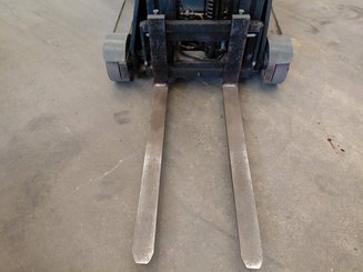 Reach truck Crown ESR5000 2.0