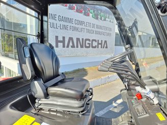 Four wheel front forklift Hangcha XF35D-2