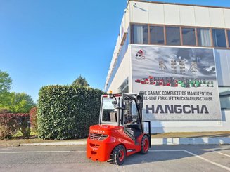 Four wheel front forklift Hangcha XF35D-2