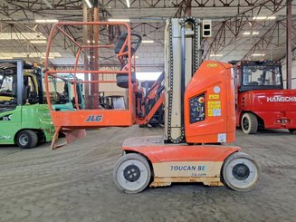 Vertical lift platform JLG TOUCAN 8E