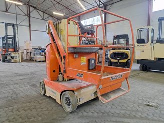 Vertical lift platform JLG TOUCAN 8E