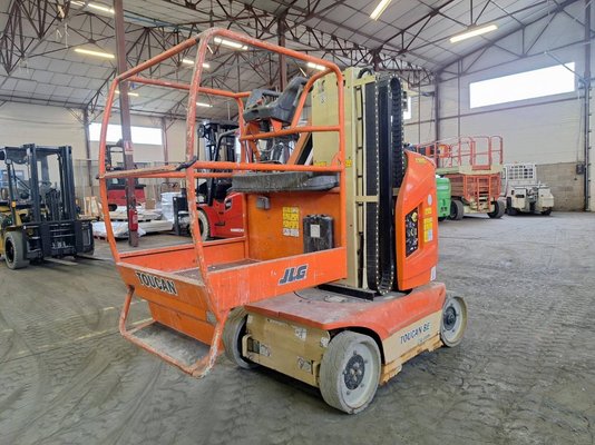 Vertical lift platform JLG TOUCAN 8E - 1