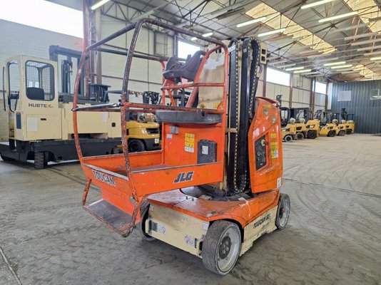 Vertical lift platform JLG TOUCAN 8E - 1