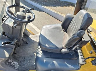 Four wheel front forklift Caterpillar GP25NT