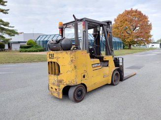 Four wheel front forklift Caterpillar GC55K