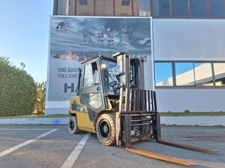 Four wheel front forklift Caterpillar GP35NT