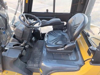 Four wheel front forklift Caterpillar GP35NT