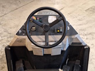 Tow tractor Spykstaal 306