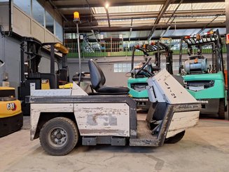 Tow tractor Spykstaal 306