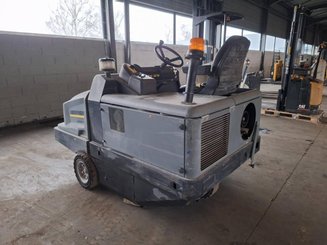 Walk-behind scrubber dryer Kärcher KM130/300