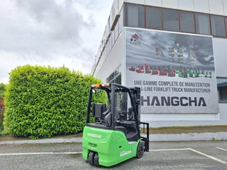Three wheel front forklift Hangcha  XC3-18i (CPDS18-XCY2G-SI)  - 4
